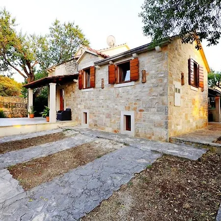 Villa Silvana, With Private Pool 度假居