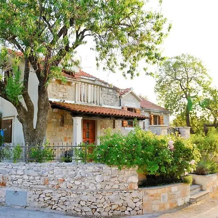 Villa Silvana, With Private Pool Dračevica